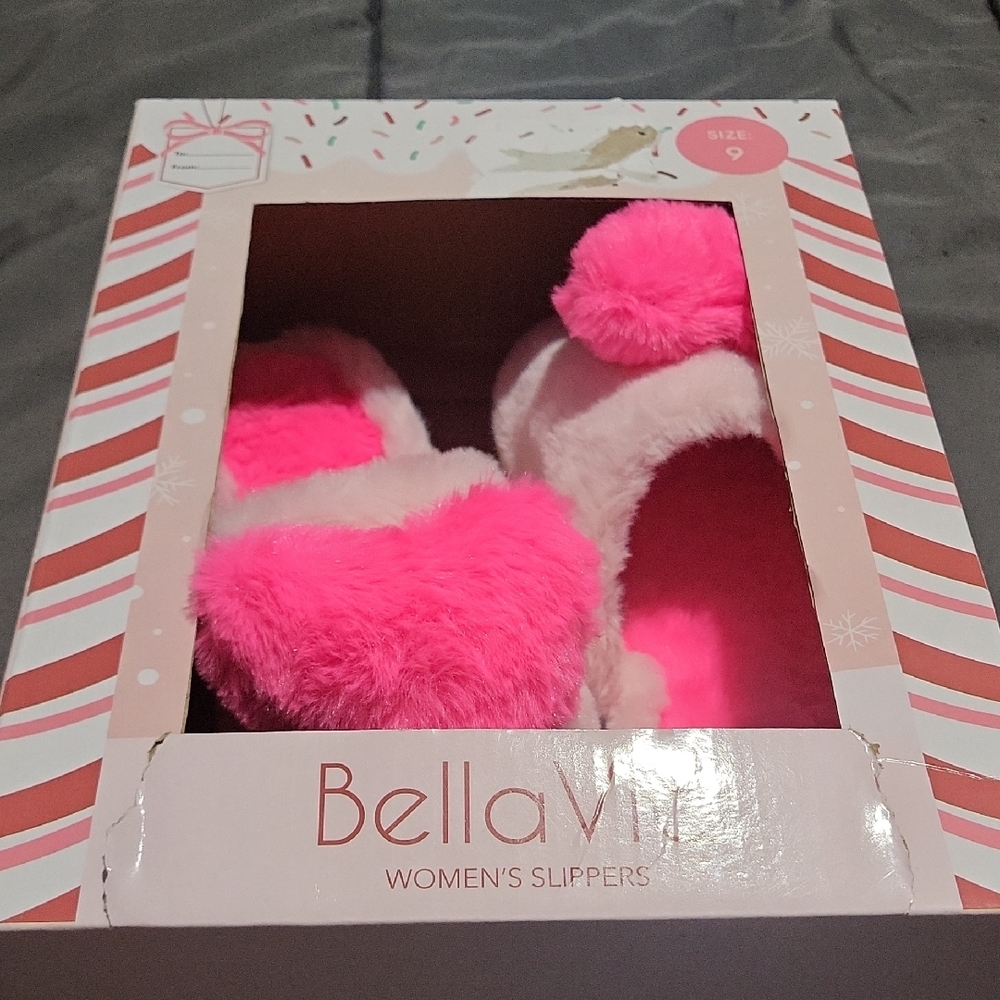 Bella Vita Fuchsia Women's Slippers